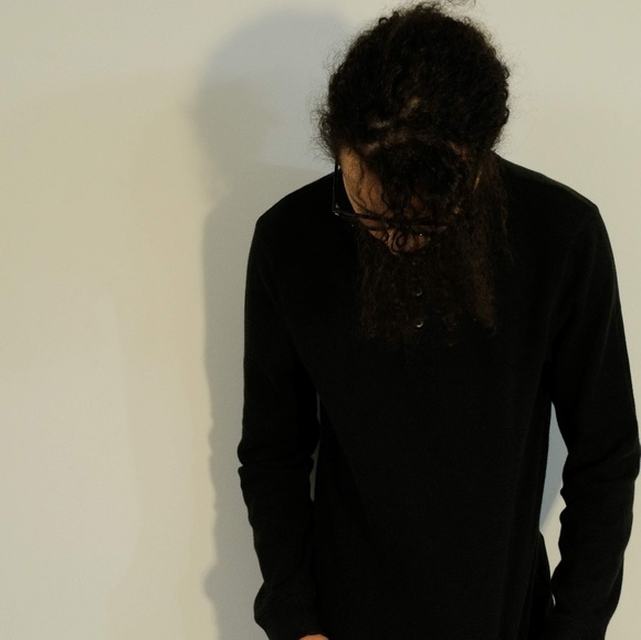 ¤ Henley ¤ - Picture 6 of 7